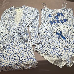 Pajama and robe set. Size L. Never worn.